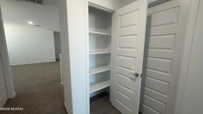 Building Photo - 10473 W Rutherford Ln