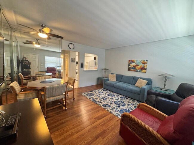 Building Photo - 2001 S Ocean Dr