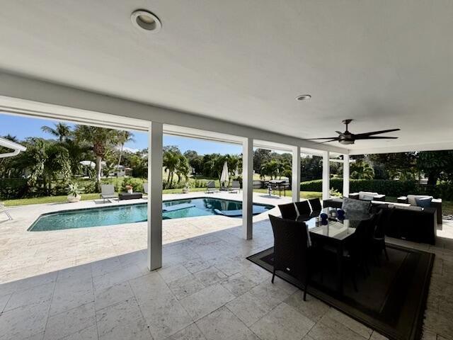 Building Photo - 100 SW 11th Ave