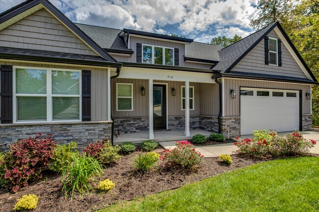 Building Photo - 310 Dudala Way