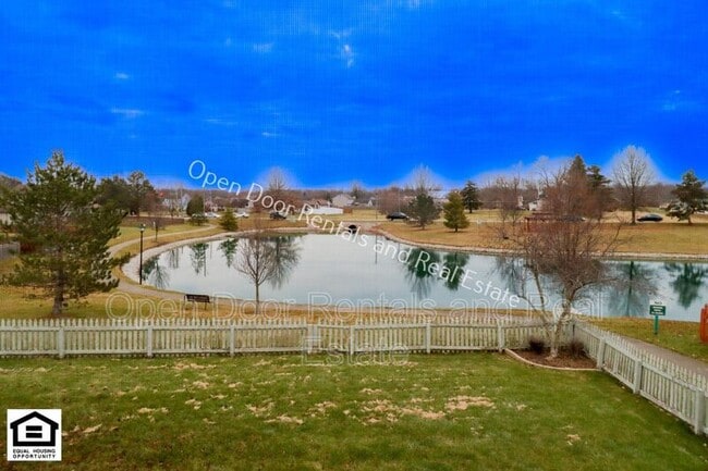 Building Photo - 8218 Fountainhead Dr