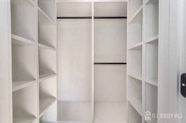 Building Photo - 227 21st St