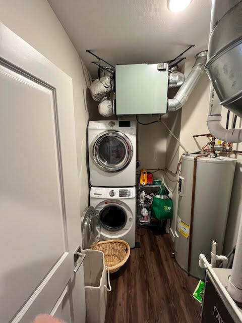 Building Photo - 624 E 1st St