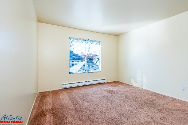 Building Photo - 555 S 10th St