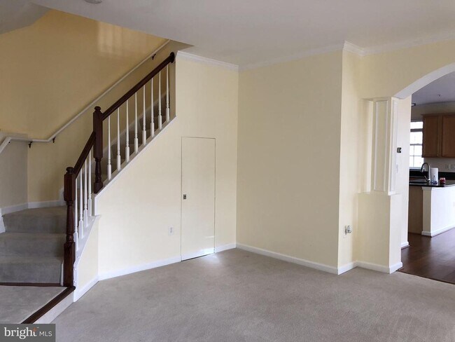 Building Photo - 5074 Donovan Dr