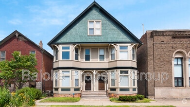 Building Photo - 1510 Trumbull