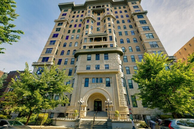 Building Photo - Heart of Dupont Move-in Ready Studio at the Historic Cairo Condominium! Utilities Included!