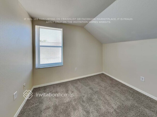 Building Photo - 7108 49th Pl E