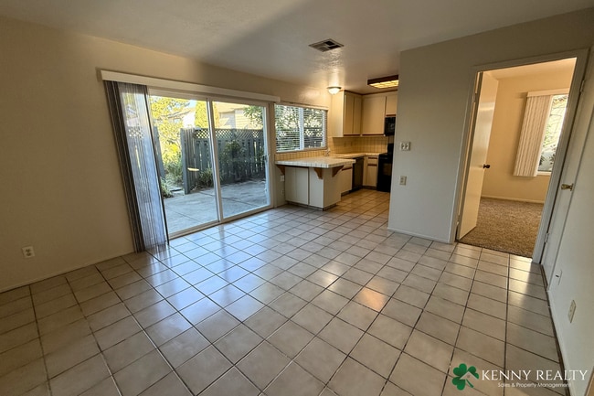 Building Photo - Spacious 3 Bedroom Home Near Parks & Schools in Foster City