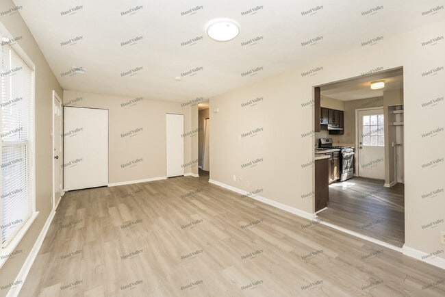 Building Photo - 1300 Ottawa Ave