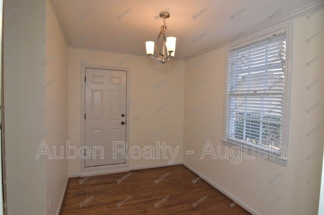 Building Photo - 239 Greene St