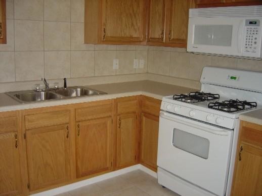 Primary Photo - 1047 Smith Drive