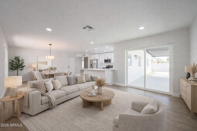 Building Photo - 11202 N 43rd Dr