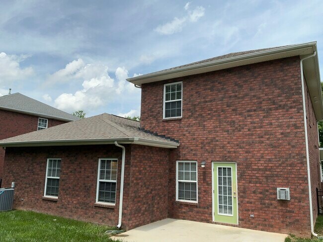 Building Photo - 2477 Glyncastle Way