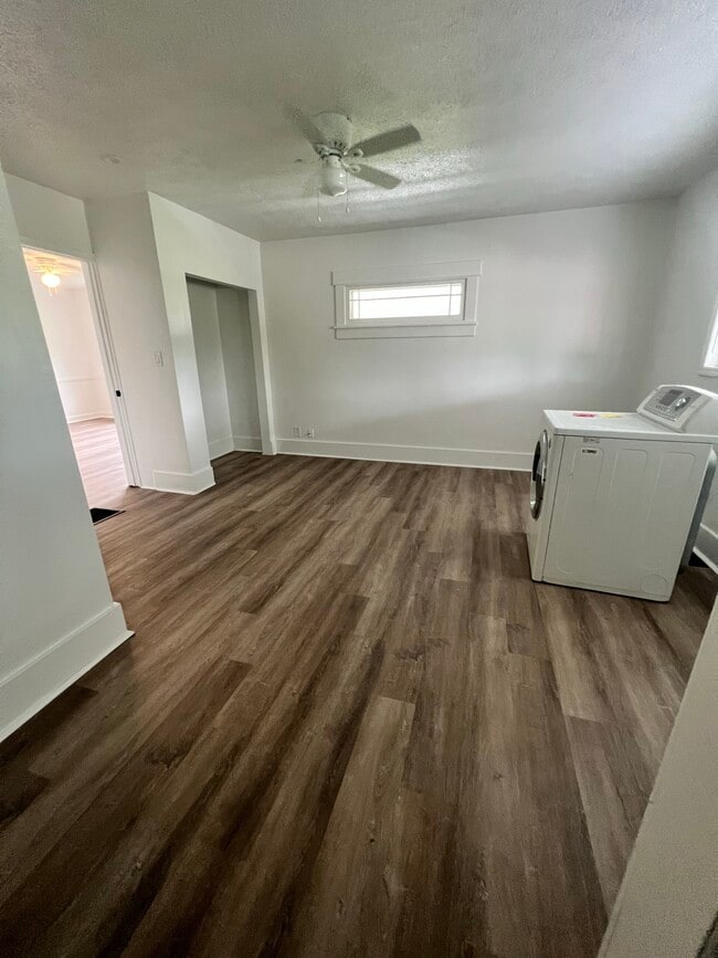 Building Photo - Single Family House in Kettering