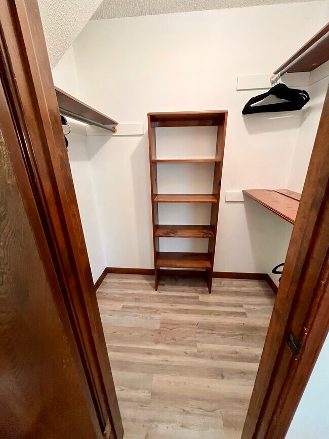 Building Photo - 14731 E 96th St N