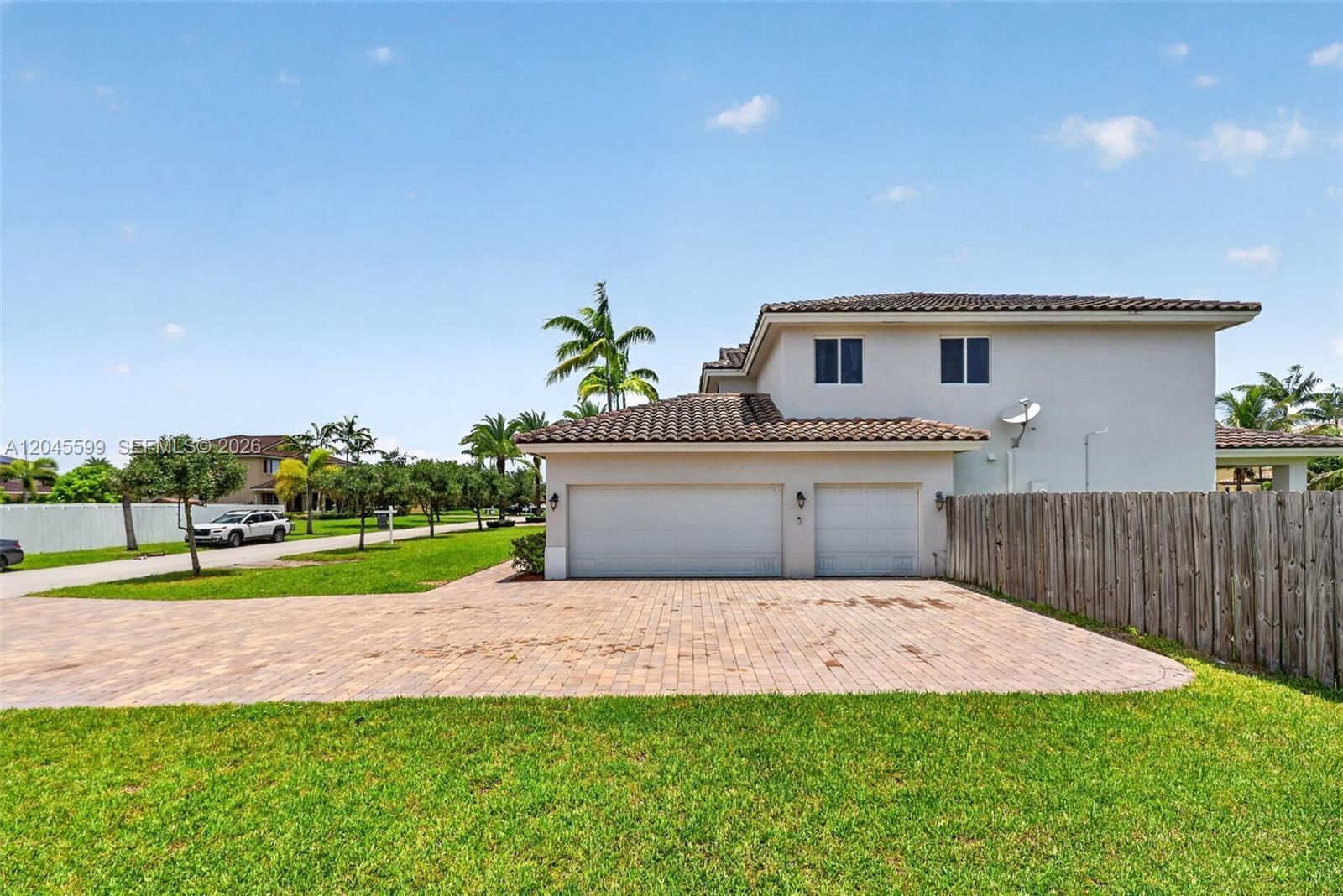 Building Photo - 20943 SW 133rd Ave