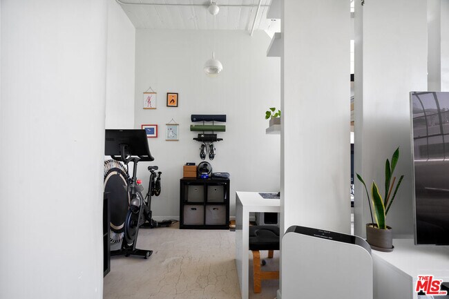 Building Photo - 420 San Pedro St