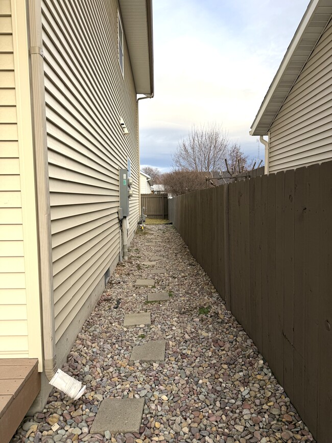 Building Photo - 205 Cooperative Way