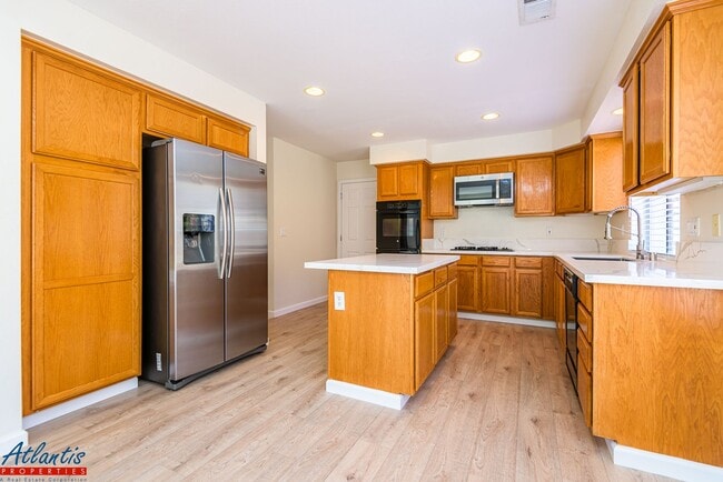 Building Photo - 6325 Windrow Ct