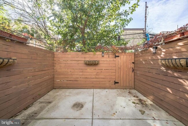 Building Photo - 618 Cantrell St