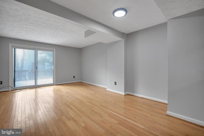 Building Photo - 1645 10th St S