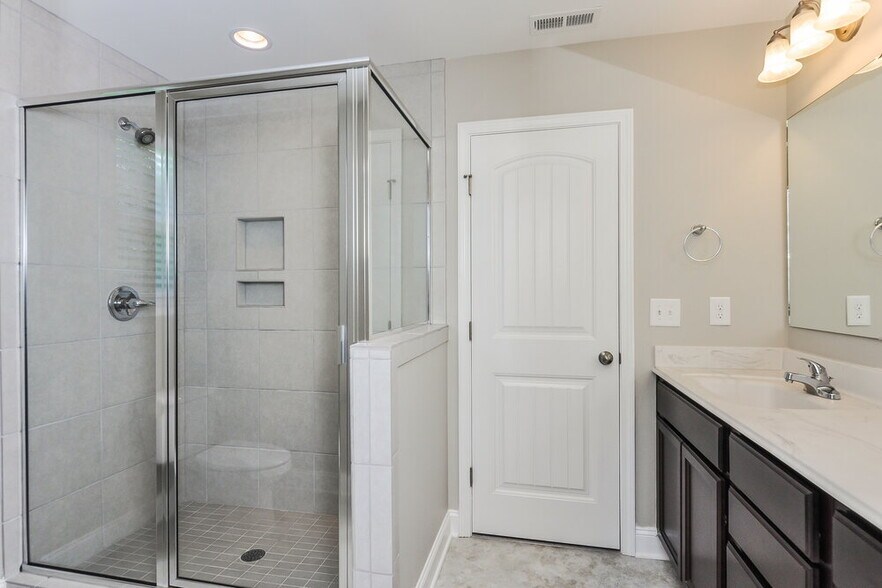 Building Photo - 502 Summerwind Plantation Dr