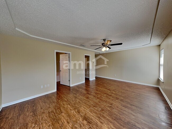 Building Photo - 2508 Westchester Ct