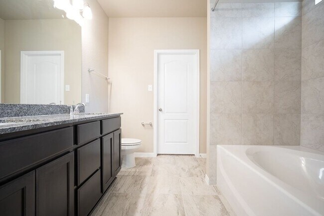 Building Photo - 3-Bedroom, 2-Bath Home in Reserve at Pea R...