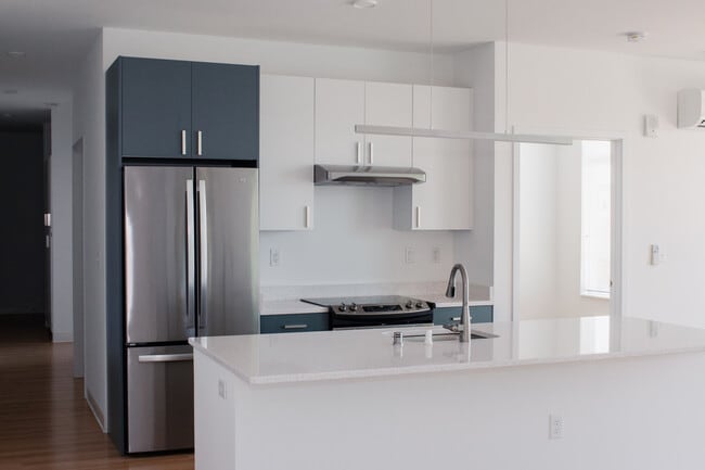 Titanium - 2 bed, 2 bath - Element