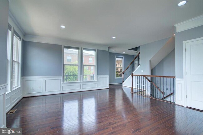 Building Photo - 42262 Knotty Oak Terrace