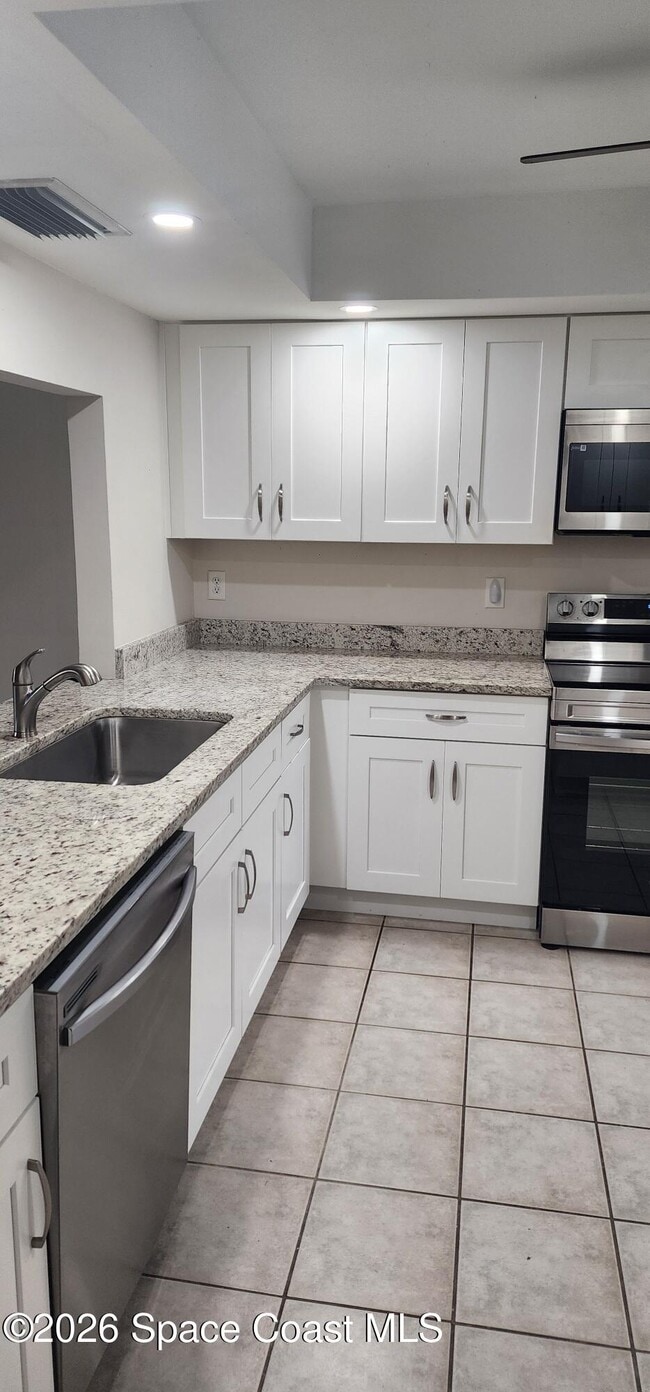 Building Photo - 441 N Harbor City Blvd