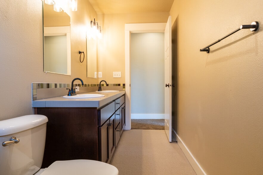 Bath - 7921 N Denver Avenue