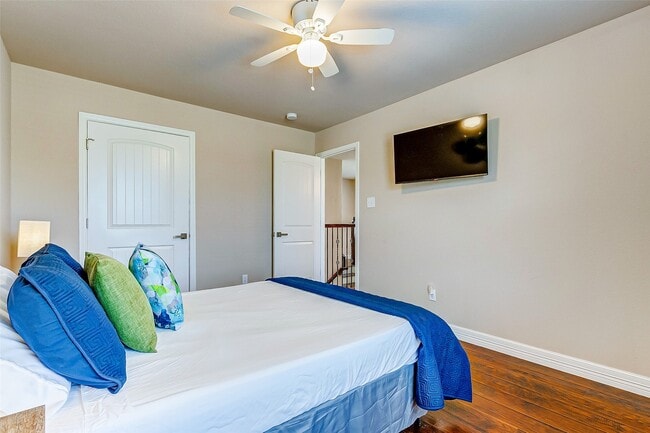 Building Photo - 3807 W Orem Dr