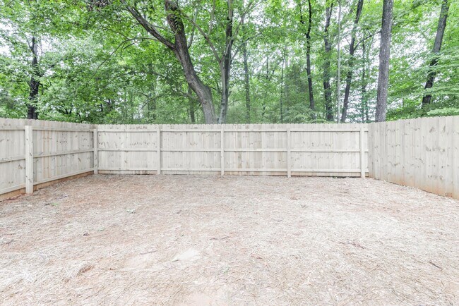 Building Photo - 4325 Perkins Rd