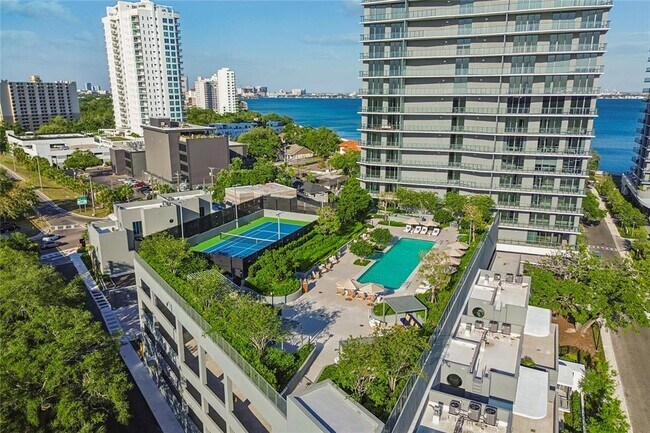 Building Photo - 3015 S Ysabella Ave