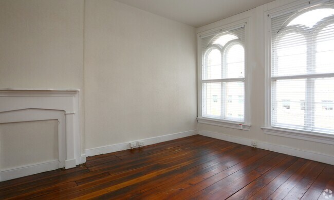 Building Photo - Shockoe Commons