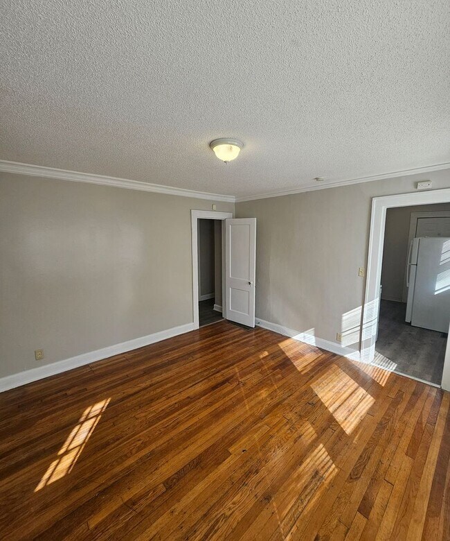 Building Photo - 5409-5411 Harrison St.