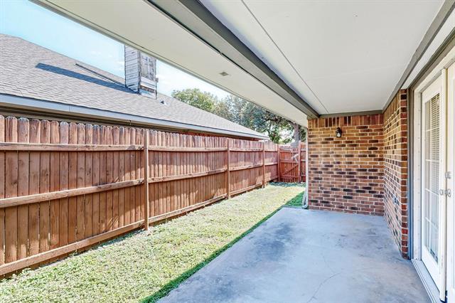 Building Photo - 1908 N Irving Heights Dr