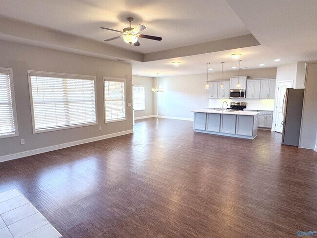 Building Photo - 120 James Parcus Cir