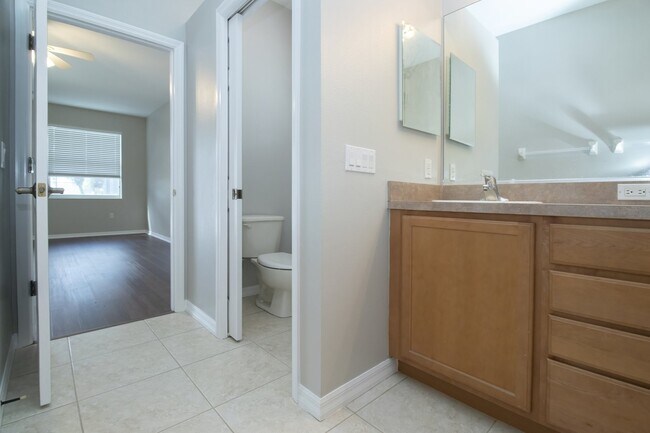 Building Photo - 4 bedroom 3 Bath Pool home in Lakewood Ranch Greenbrook