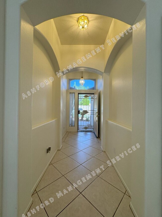 Building Photo - ***MOVE IN SPECIAL!*** BEAUTIFUL 3 BEDROOM...