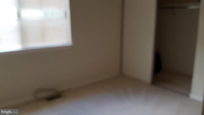 Building Photo - 10699 Spring Oak Ct