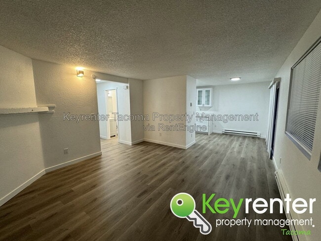 Building Photo - 15911 18th Ave Ct E