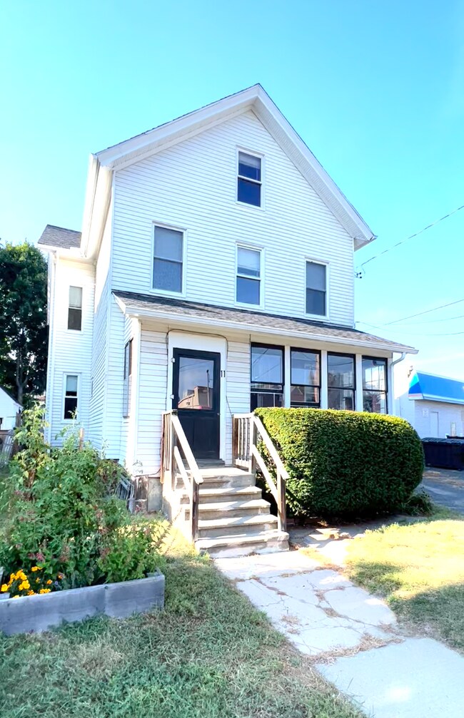 Building Photo - 9 Summer St