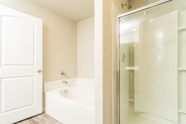 Building Photo - 901 NW 6th St