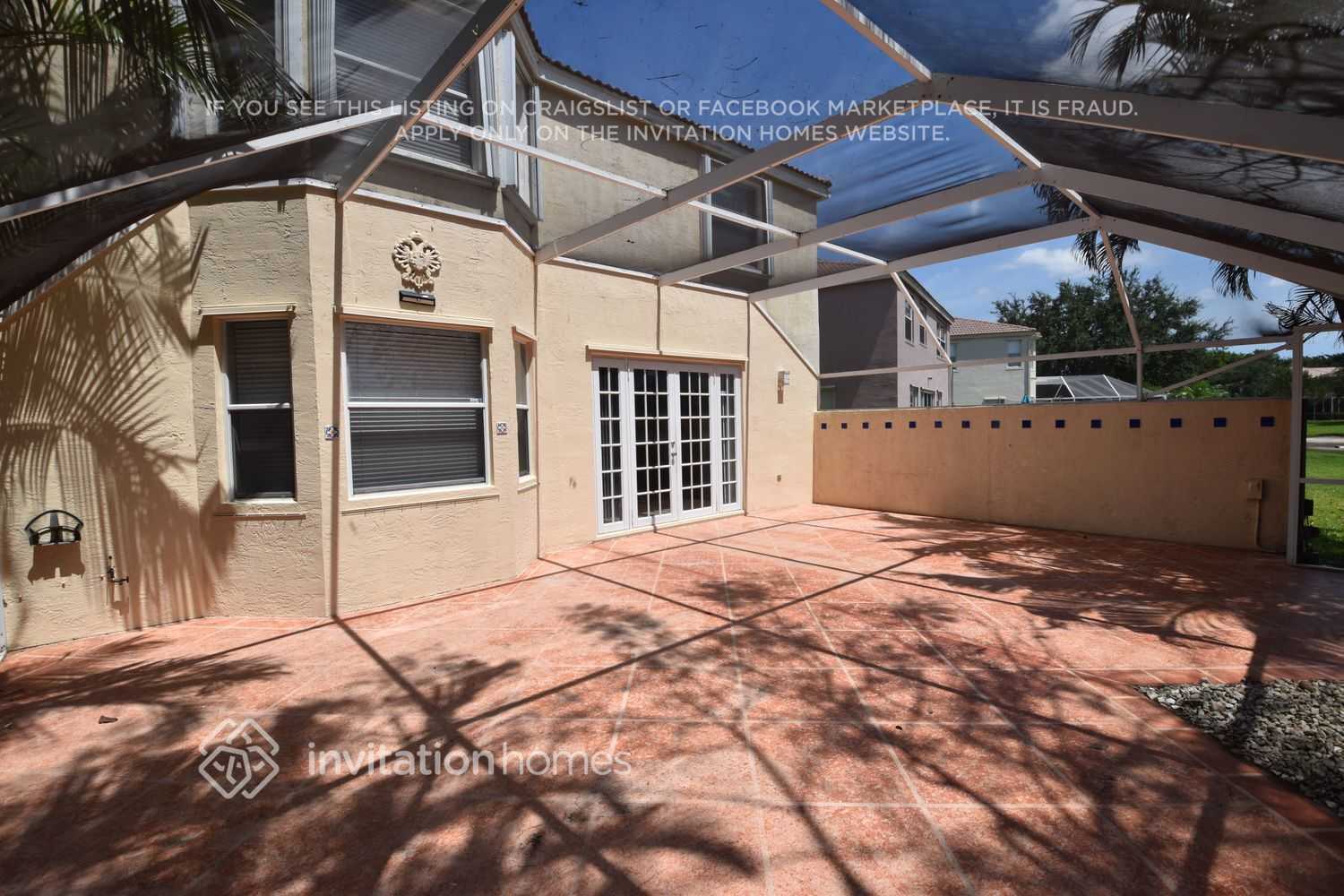 Building Photo - 7594 Oak Grove Cir