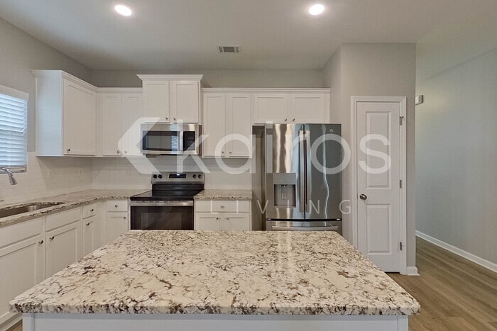 Building Photo - 117 Williams Ln