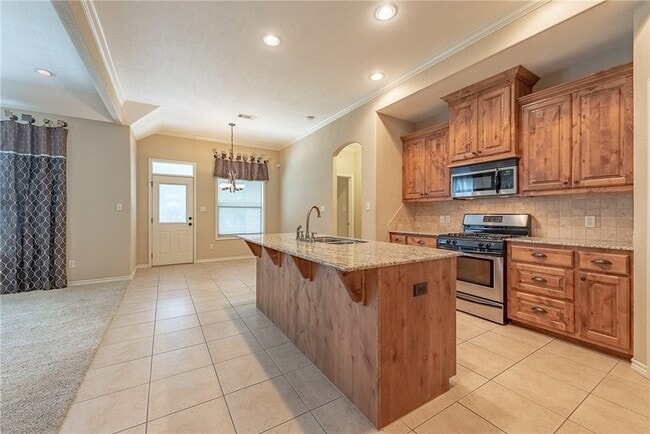 Building Photo - 2403 Norham Dr