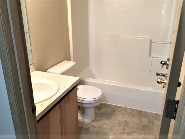 Building Photo - 16985 SW Cashew Way